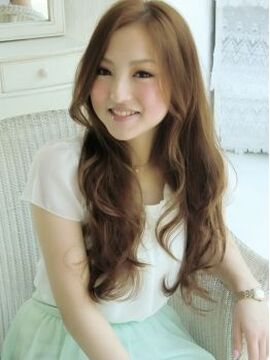 【姪浜】≪完全週休二日制・毎週2連休・社会保険完備≫女性スタッフが多数活躍中！！大人の女性に大人気なアットホームなヘアサロン「UNDER COVER（アンダーカバー）」スタイリスト（美容師）の求人★☆