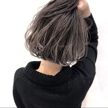 【古川橋】≪最低保証給25万円or指名売上40％還元のどちらか高い方を適用≫≪月8日休み≫≪社会保険完備≫≪入客チャンスあり≫デザインカラーが得意なサロン！プライベートとの両立も大切にしています！カフェのように居心地の良い空気が流れる自然体サロン「hair atelier ort.a（ヘアアトリエオルト）」からからスタイリスト（美容師）の求人☆★☆