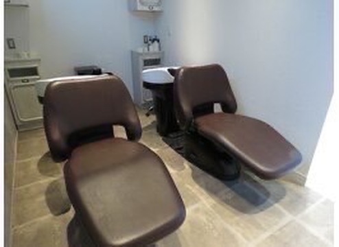 【流山おおたかの森】≪永年30万円保証≫≪1年目は年収400万保証≫≪単価1万円以上≫≪集客力エリアNo1≫≪消費税会社負担≫圧倒的な集客力を誇る人気サロンのオープニング求人！業務委託に初めて挑戦する方も安心して、長く勤務できるサロン作りをしています！「Sio.（シオ）」からスタイリスト（美容師）の求人☆★