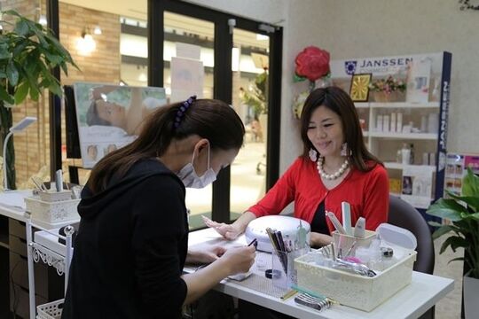 【千里中央】≪主婦＆ママさんにもおすすめ☆≫≪駅チカ★≫安心して長く働けるネイルサロン♪自分のライフスタイルに合わせた働き方ができる♪アットホームサロン♪Jetnail 千里中央店(ジェットネイルセンリチュウオウテン)からネイリスト（ネイル）の求人☆☆