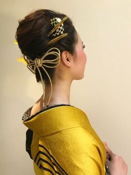 【枚方市駅】≪社会保険完備≫≪月8日休み≫興味があればまつエクやネイル、着付けも学べる！最短2〜3年でデビュー可能！営業時間内レッスンOK！「Beauty Place JAM Vivo（ビューティプレイスジャムヴィ―ボ）」からアシスタント（美容師）の求人☆★