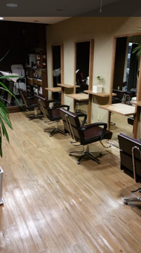 【千里丘】幸せ膨らむ隠れ家サロンをコンセプトにし、ゆったりお客様と関わっています♪ガチガチの決まりがないため、あなたのライフバランスに合わせた働き方が可能なrice paddy（ライス パディ）からスタイリスト・Jr.スタイリスト（美容師）の求人☆★☆