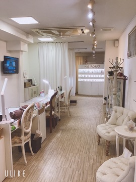 【浅草】≪週1日、1日5時間から相談可能≫≪16時までに退勤可能≫≪髪型ネイル自由≫施術枠ゆったりめで働きたい方必見！！スタッフさんの働きやすい環境を整えており、プライベートも充実できるサロン「ROSSO（ロッソ）」からネイリスト（ネイル）の求人☆☆