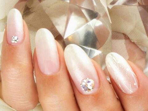 【イオン大野城】≪実働8時間≫≪完全週休2日制≫≪ＷワークOK≫幅広いお客様に長く愛されています！経験豊富なオーナーさんから技術指導OK♪働きやすさバツグンのネイルサロン『nail treat LUXUEUX イオン大野城店（ネイルトリートルクソーイオンオオノジョウテン）』