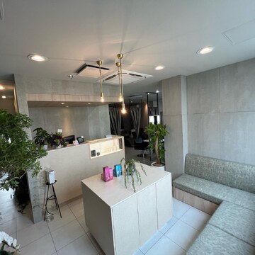 【伊勢市駅】◆月30万円保障・指名料全額還元◆高単価＋完全マンツーマンでお客様と関われます！スピード重視ではなく、ひとり一人のお客様と向き合え、今までのスタンスを崩さず働ける「RECIEL 伊勢店（レシェルイセテン）」スタイリスト（美容師）の求人★☆