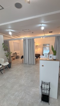 【八丁堀】≪ネイル髪型自由・社会保険完備・月給19万円スタート・実働8時間≫20時までに退勤可能！お仕事とプライベートを充実させたい方やアットホームな雰囲気が好きな方にオススメ！「Monart-deux-（モナートドゥ）」からアイリスト（まつげエクステ・まつげパーマ・アイブロウ）の求人☆☆