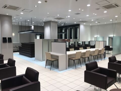 【田園調布】＜完全週休2日制＞＜社会保険完備＞抜群の待遇を擁する全国に展開するTAYAグループ☆入客チャンス〇月給30万円以上稼ぐことも出来ます♪TAYA 田園調布店（タヤデンエンチョウフテン）からスタイリスト（美容師）の求人☆★