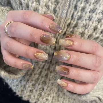 【天神南】≪社会保険完備≫≪月8日休み≫≪独立支援制度あり≫頑張りがお給料としてしっかり還元される好条件のサロン！サロン選びに不安がある方にオススメです！「I nails 天神今泉店（アイネイルズテンジンイマイズミテン）」からネイリスト（ネイル）の求人☆★