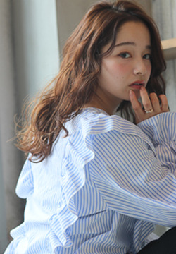 【京急川崎】≪フレックスタイム制・完全マンツーマン・社会保険完備≫自由度高めで、プライベートとの両立ができる！サロン独自の丁寧なカウンセリングがウリの「Atria（アトリア）」からスタイリスト（美容師）の求人☆★