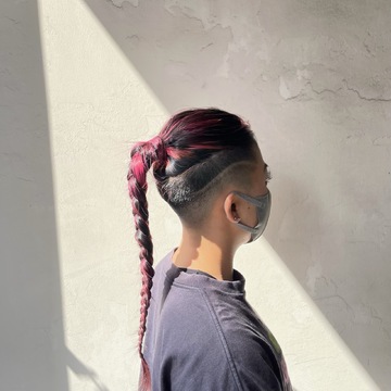 【下到津】≪第3日曜日お休みあり・有給休暇あり・退勤時間19時・駐車場完備≫経験者歓迎！新卒生もOK！プライベートもお仕事も楽しく頑張れるヘアサロン「Castle Rock（キャッスルロック）」からアシスタント（美容師）の求人★☆