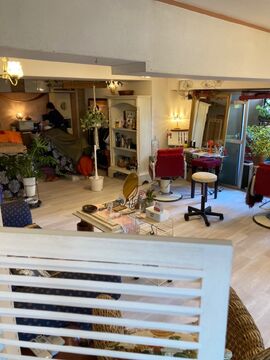 【梅田】≪リニューアルオープンにつきスタッフ急募！≫≪完全予約制なので営業中レッスン可≫≪平日のみの勤務でもOK≫≪ブランクある方もOK≫仕事とプライベートでメリハリをつけられる環境！オーガニックヘナ・マッサージ・ヘッドスパも人気の癒しのサロン「プライベートサロン perdonna（プライベートサロンペルドンナ）」からアシスタント（美容師）の求人☆★☆