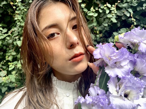 【西梅田】≪完全週休2日制≫≪実働8時間≫≪社会保険完備≫≪営業中レッスンにより最短2年デビュー≫髪質改善が人気のカジュアルスタイルサロン！「CALINER by Fier（カリネバイフィエル）」からアシスタント（美容師）の求人☆★☆