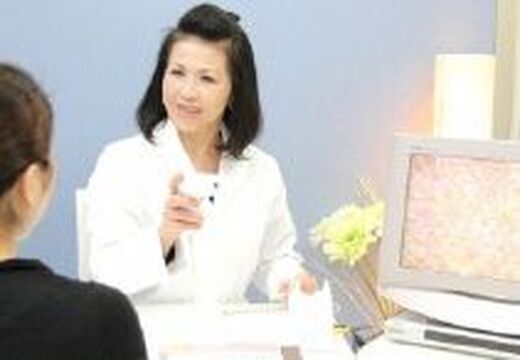 【大久保】≪サロンワーク経験者優遇≫≪月8日休み≫≪平均退社時間18:30〜19:00≫≪日曜休みあり＆GW休みあり≫完全予約制のサロンで、落ち着いた雰囲気のサロン！お休みも多く、プライベートも充実！「Feliz.dia（フェリスディア）」からエステティシャンの求人★☆★