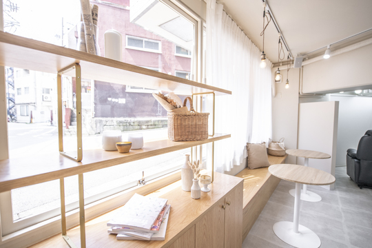 【中目黒】≪社会保険完備≫≪服装ネイル髪色自由≫≪有給休暇あり≫≪独立・開業支援あり≫≪産休育休実績あり≫8割以上のスタッフが未経験での入社なのでサロンワーク経験が無くても安心！「nuit 中目黒（ニュイナカメグロテン）」からアイリスト（アイデザイナー・まつ毛エクステ）の求人☆☆