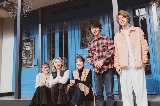 【北花田】≪技術売上40〜％50還元≫≪入客チャンスあり≫スタッフさん同士の人間関係がバツグンで離職率の低さが自慢！フランス老舗カフェの様な佇まいのオシャレサロン!prime（プライム）からスタイリスト（美容師）の求人☆★