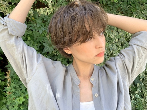 【すすきの】◆産休育休制度あり・結婚出産手当金あり・退職金制度あり・社会保険完備◆抜群の環境で長く働けます！海外勤務や講師活動、独立支援など、キャリアアッププランを用意！トレンドをしっかり押さえたスタイルが人気のサロン！「EL by green（エルバイグリーン）」からスタイリスト（美容師）の求人☆★