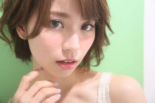 【東梅田】≪社会保険完備≫≪正社員・業務委託から選択OK≫スタイリストオンリーで完全マンツーマン施術！お休みや勤務時間も相談OK、働きやすいサロン環境です！「Apiuz Hair 梅田（アピューズヘアーウメダ）」からスタイリスト（美容師）の求人☆★