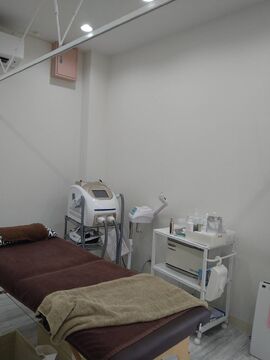 【針中野】≪時短勤務OK≫≪土日休み相談可能≫≪髪型、服装自由≫セミナー費用はサロン負担のため意欲のあるスタッフ大歓迎！家庭のあるスタッフばかりなのでママさんでも活躍しやすい環境です！「Belle＋（ベル）」からアイリスト（まつげエクステ・アイデザイナー）の求人☆☆