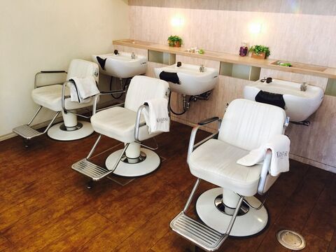 【藤崎】≪平均退勤時間20時≫≪レッスン強制なし≫アクセス抜群&プライベートも充実！温かい雰囲気の地域密着型アットホームヘアサロン「Norn（ノルン）」からアシスタント（美容師）の求人☆★