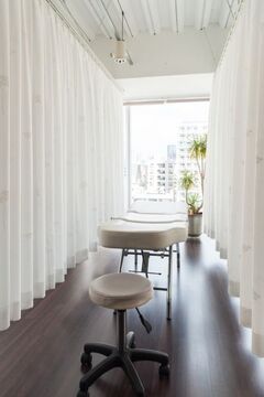 【心斎橋】社会保険完備★口コミや紹介でリピーター様多数の人気トータルビューティーサロン♪”PRIMAGIE（プリマージェ）”から正社員／ネイリスト（ネイル）の求人★