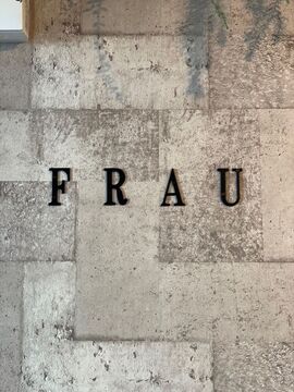 【河内松原駅】≪1日3〜5時間勤務可能≫≪週3日〜勤務OK≫自分のライフスタイルに合わせて働けます！家事や育児に忙しい方も安心して働ける環境です！「frau spa&gray（フラウスパアンドグレイ）」からスタイリスト(美容師）の求人☆★