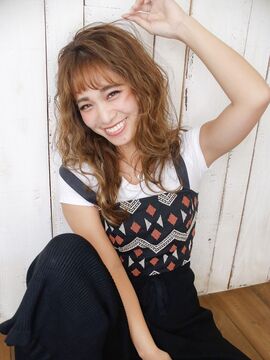 【堺東】≪保障給あり≫≪自由出勤制≫≪マンツーマン・掛け持ち選択OK≫≪フリー45％／指名50％≫駅前すぐ！デザインカラーも髪質改善も人気のヘアサロン！美容師のライフスタイルに合わせて働くことが出来る体制です！「LICO LUXBE（リコラックスビー）」からスタイリスト（美容師）の求人★☆