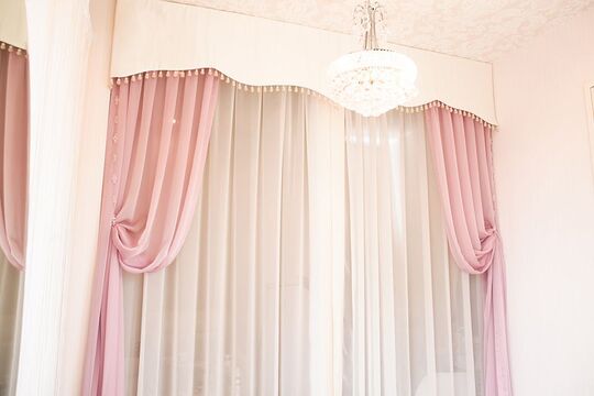 【亀有】◆月給23万円スタート・19時までに退勤可能・実働8時間・髪型ネイル自由◆土日のお休みや有給休暇が取得できるのでプライベート充実。女性が働きやすい環境作りに注力しているサロンeyelash T’s 亀有店（アイラッシュティーズカメアリテン）からアイリスト（アイデザイナー・まつ毛エクステ）の求人☆☆