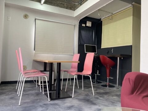 【王子公園】≪日曜定休あり≫≪19時退勤可能！≫≪月6日休みは月給27万円〜！月8日休みは月給25万円〜！≫≪社会保険完備≫正社員は土日休みを年間最大9日まで取得OK！パートの方は制限なし！プライベートも充実させながら楽しくお仕事ができる！「Prosperity（プラスペリティ）」からスタイリスト（美容師）の求人☆★