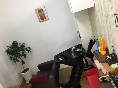 【平尾】≪月給21万円〜＋歩合≫≪お休み月7日≫カット業務を中心に、お客様にクオリティの高いサービスをご提供！！お休みの日数も相談OKのヘアサロン「JOY hair cut（ジョイヘアーカット）」からスタイリスト（理容師・美容師）の求人★☆