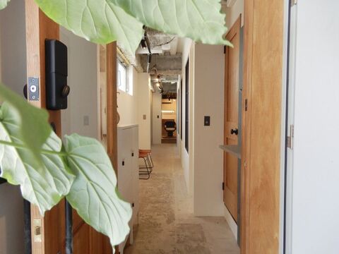 【赤坂駅】≪指名／フリー売上100％還元・完全自由出勤・集客の必要なし≫高い還元率なのでがっつり稼げる環境！ライフスタイルに合わせて働くことが可能な人気エリアにあるシェアサロン「Salon Mall 大名1号店（サロンモールダイミョウイチゴウテン）」からスタイリスト（美容師）の求人★☆