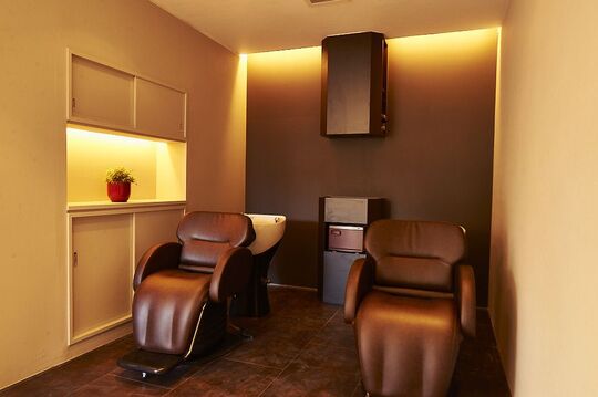 【村野】≪JEBEL miyanosaka店も同時募集≫≪18時までの営業時間≫≪土日休みOK≫≪社会保険完備≫最短2年でスタイリストデビュー可能！営業時間内レッスンOK！成人式に携われる着付けも学べる！女性が働きやすい環境で、ライフワークバランスの取りやすい！「JEBEL yamanoue（ジュベルヤマノウエ）」よりアシスタント（美容師）の求人☆☆