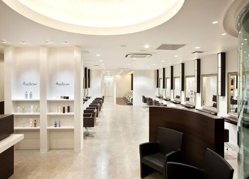 【麹町】＜完全週休2日制＞＜社会保険完備＞などの抜群の待遇を整え、全国に展開するTAYAグループ☆入客チャンスが多く月給30万円以上の高収入も狙えます！プライベートもしっかりとれる♪TAYA 麹町店（タヤコウジマチテン）からスタイリスト（美容師）の求人☆★