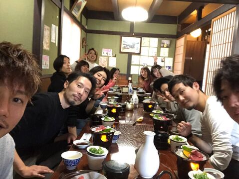 【蒲生】≪完全週休2日制≫≪社会保険完備≫≪月1回早帰りあり≫≪最短2年デビュー≫ヘアケアを重視したトレンド発信サロン！！充実のサポート教育体制によりトップスタイリストへ！安心して美容師として成長出来る環境です！！！「RUSSO 蒲生店（ルッソガモウテン）」からアシスタント（美容師）の求人☆★☆