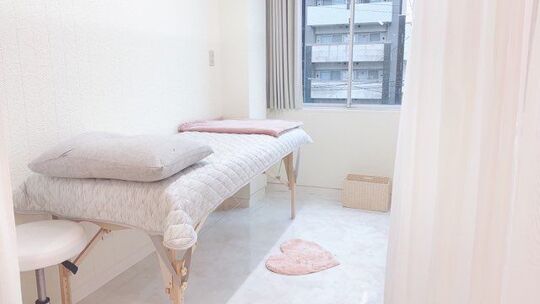 【桂】≪社会保険完備≫≪月8日休み≫≪モデル集めのサポートあり≫研修中もお給料あり！営業後のレッスン一切無しなど働きやすさ抜群！！ネイルも学べる「EYE STUDIO & W NAIL 桂店（アイスタジオアンドダブルネイルカツラテン）」からアイリスト（アイデザイナー・まつげエクステ）の求人☆★☆