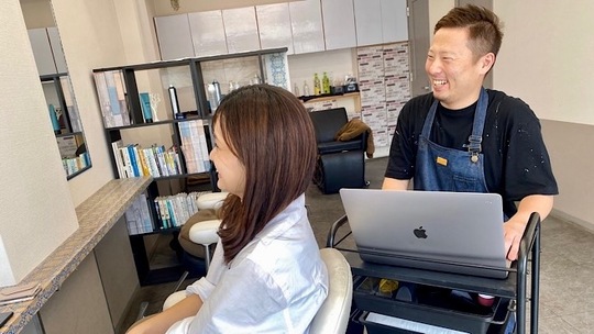 【津田沼】◆土日休みOK・17～18時半までに退勤可能◆1日3～4名の入客、高単価でゆったりお客様と関われます。忙しさやノルマに疲れた方、美容師復帰を考えているママさん大歓迎！「lucall（ルコール）」からスタイリスト（美容師）の求人★☆