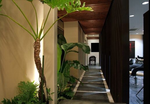 【金剛】社会保険も完備！勤務時間が遅くならない様に考えてくれるサロン！南大阪屈指の人気サロン「Affiner（アフィネ）」からアシスタント（美容師）の求人☆★