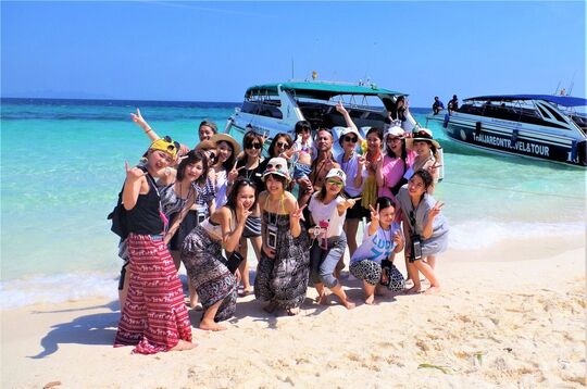 【中百舌鳥】≪月給24万円〜≫≪社会保険完備≫バンバン新規客に入客していける環境で給与体制などもバツグンのサロン「tasty door （テイスティ ドア）」からスタイリスト（美容師）の求人！北欧風のオシャレ空間もステキ☆★☆