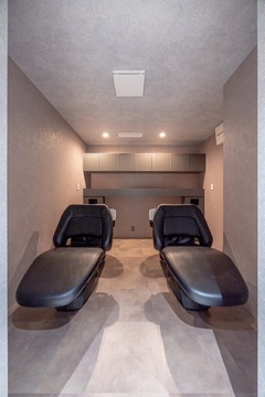 【阪神西宮】≪完全週休2日も選択可能≫≪土日月1回≫≪社会保険完備≫≪カラーできれば月給21万円≫営業内のレッスンで効率よく学べて最短1年でデビュー可能！実績トレンドを押さえたデザインカラーが人気のお店です！「Mignon S 阪神西宮店（ミニョンエスハンシンニシノミヤテン）」からアシスタント（美容師）の求人☆☆