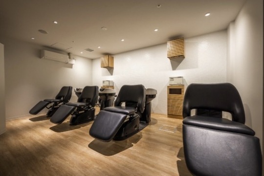 【日比谷】≪完全週休2日制≫≪実働7.5～8時間≫≪社会保険完備≫≪20時迄に退勤OK≫充実した福利厚生で安心して長く働ける環境！髪質改善に特化した女性専門サロン！「ヘアメディカルサロン銀座（ヘアメディカルサロンギンザ）」からスタイリスト（美容師）の求人★☆