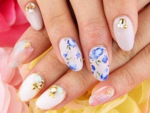 【心斎橋】《未経験もOK☆社保完備☆3交代制》お客様のライフスタイルにあわせたデザインを提供するSOU（ソウ）!!アットホームで働きやすい★長く活躍してほしいから、福利厚生も整えています♪ネイリストの求人★☆★