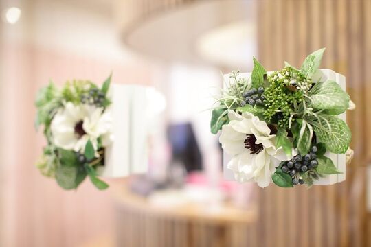 【北千住】◆月給23万円スタート・19時までに退勤可能・実働8時間・髪型ネイル自由◆頑張った分しっかりと還元される給与体系で、やりがいを持って働けますeyelash T’s 北千住店（アイラッシュティーズキタセンジュテン）からアイリスト（アイデザイナー・まつ毛エクステ）の求人☆☆