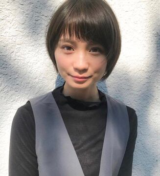 【東心斎橋】20代を中心に支持されるサロン！デザインカラーやこだわりのカットなど、売れるスタイリストさんから学んで実践できるサロン！同世代のお客様とたくさん関わりたい方にオススメ！「ELLE ショート&ボブ（エルショートアンドボブ）」からアシスタント（美容師）の求人☆★