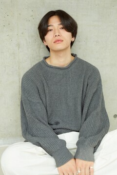 【小川町】最大210万円保証！≪売上42％～74％還元≫月収50万円以上の収入も目指せる抜群の集客あり！夕方までの勤務希望、土日の休日、連休などあなたのライフスタイルに合わせてご相談ください！「Osmann Ｍen's hair Salon by HEADLIGHT 御茶ノ水（オズマンメンズヘアサロンバイヘッドライトオチャノミズ）」からスタイリスト（美容師）の求人★☆