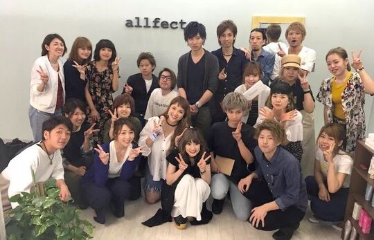 【九大学研都市】≪月給25万円スタート・社会保険完備・高単価・選べる雇用形態≫マンツーマン接客のためお客様一人ひとりとしっかり向き合えます！時短社員やパート・アルバイトなどライフスタイルに合わせた働き方が選べるヘアサロン「髪質改善 alpha hair salon 九大学研都市店（カミシツカイゼンアルファヘアサロンキュウダイガッケントシテン）」からスタイリスト（美容師）の求人☆★