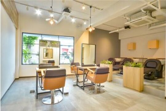 【加古川駅】≪半年間月給27万円保証≫≪社会保険完備≫≪完全週休2日制≫≪有給休暇あり！土日取得可能≫でプライベートも充実！長く働きやすい環境で人間関係が抜群に良いお店です。入客チャンスも多数！高歩合の業務委託も選択可能！「Hair Design PRECT（ヘアーデザインプレクト）」スタイリスト（美容師）の求人★☆