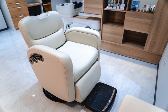 【大阪上本町】≪自由出勤制≫≪カットカラー2時間半枠≫≪マンツーマン施術≫働きやすさ抜群！女性スタッフのみの働きやすい環境！自由出勤制でプライベートもお仕事も頑張れます！「Margaret（マーガレット）」からスタイリスト（美容師）の求人☆☆