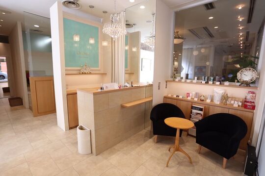 【名古屋駅】≪口コミ平均★4.8≫月8日休み！社保あり！技術力も接客面もワンランク上のサロン！歩合でしっかりバック☆”Orthia（オルティア）”からエステティシャンの求人★☆★