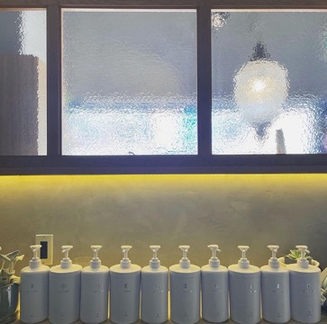 【姪浜駅】≪完全週休二日・全席半個室・マンツーマン接客・単価1万円超え・業務委託コースあり≫小規模少人数でお客様に関わります。無駄なミーティング等一切なし、サロンワーク中心でお客様の笑顔をつくります。髪質改善に自信があるヘアサロン「Daylu（デイル）」からスタイリスト（美容師）の求人☆★