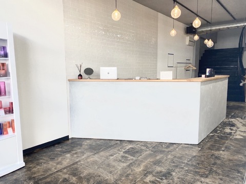 【北長瀬】≪社会保険完備≫≪土日休みどちらか相談可能≫≪平均月給30万円≫≪社内独立OK≫平均月給30～50万円以上を目指せる！実力派スタイリストが多数在籍、外部講習などスキルアップサポートがある環境！ヘアサロン「sol（ソル）」からスタイリスト（美容師）の求人☆★