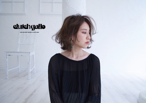 【河内小阪】≪日月休みor月火休みで選べる≫≪完全週休2日制≫≪社会保険完備≫駅前すぐのデザイナーズサロン☆アンティークな小物やオーダーメイド家具などでデザインされたお洒落空間です☆美容師としてはもちろん、人としても成長できる環境！「clutch gallo（クラッチギャロ）」かスタイリスト（美容師）の求人☆☆